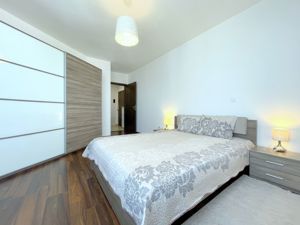 Apartament 2 camere +parcare - zona Soarelui - URANUS PLAZA - imagine 14