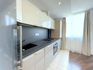 Apartament 2 camere +parcare - zona Soarelui - URANUS PLAZA - imagine 11