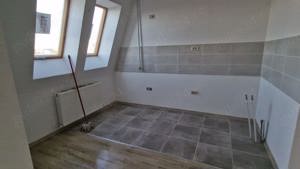 Proprietar vand apartament 3 camere NOU - imagine 3