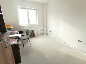 Apartament decomandat cu balcon lift 2 parcari în Avantgarden Sibiu - imagine 5