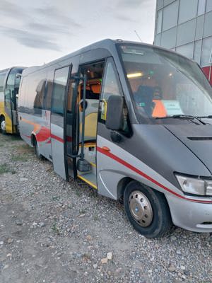 Iveco Carbus 27+1+1 locuri - imagine 2