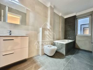 Apartament cu 3 camere, decomandat, terasa de 26 mp, zona Planetelor - imagine 9