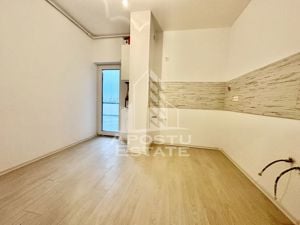 Apartament cu 3 camere, decomandat, terasa de 26 mp, zona Planetelor - imagine 6