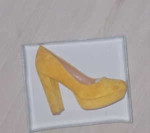 Pantofi de catifea produs nou fara eticheta 