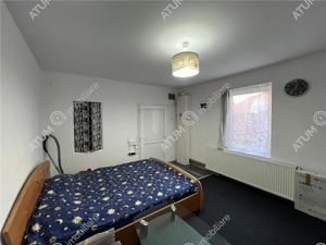 Apartament de 3 camere cu 2 intrari si 2 boxe zona Orasul de Sus - imagine 2