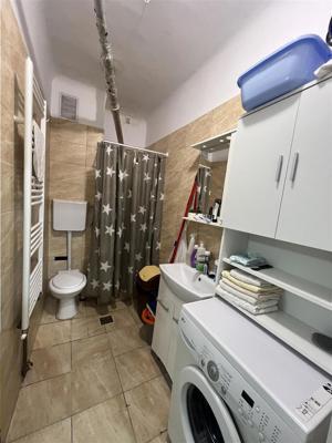 Apartament de 3 camere cu 2 intrari si 2 boxe zona Orasul de Sus - imagine 6