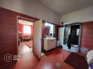 Casa cu teren de 842 mp, oras Lipova - imagine 8