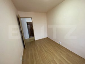 Apartament de 3 camere și loc de luat masa - imagine 4