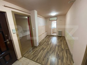 Apartament de 3 camere și loc de luat masa - imagine 14