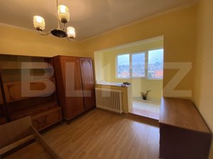 Apartament de 3 camere și loc de luat masa - imagine 8