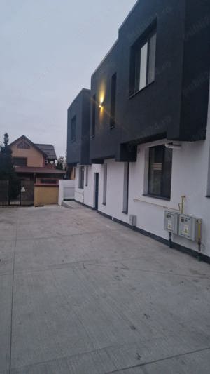 Vand sau inchiriez casa str traian 440 langa Firogal - imagine 1