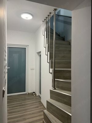 Apartament scara interioara