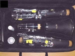 Diferite clarinete in Si-bemol si ancii de clarinet