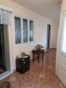 Vand casa cu gradina mare in localitatea CRAIVA + 1 ha de teren - imagine 11