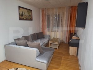 Apartament 3 camere, zona Cetate  - imagine 2