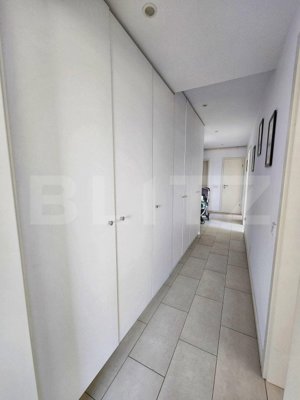 Apartament 3 camere - Tractoru - imagine 19