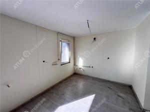 Apartament  4 camere 2 bai balcon situat in zona Rahovei Sibiu - imagine 4