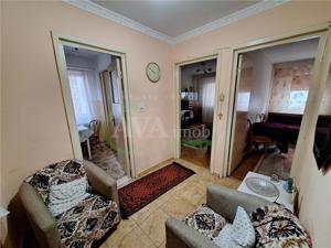 Apartament 3 camere semidecomandat | Etaj 3 | Centrala, Zona Miorita - imagine 4