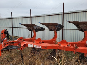 utilaje, semanatoare ,disc, plug, tocatoare - imagine 3