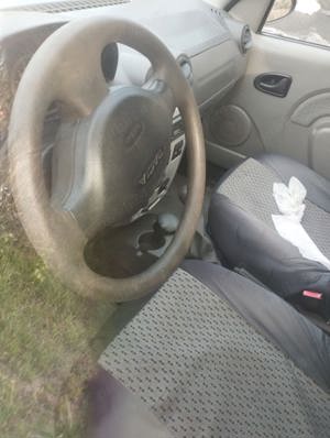 Logan Laureate 2005 1.4 mpi - imagine 6