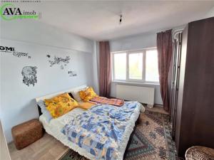 Apartament 3 camere decomandat, etaj 4 Narcisa Bacau