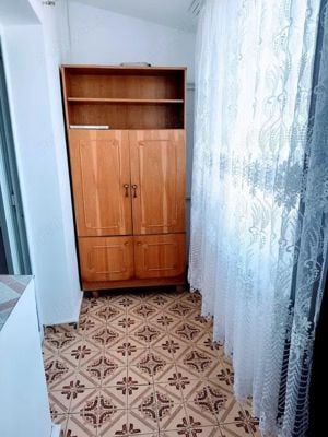 Apartament cu 3 camere, strada Al.Grivita -Scoala 8 - imagine 8