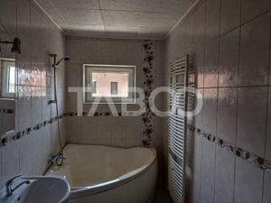 Casa tip insiruita de vanzare 147 mp cu garaj si curte in Sura Mare  - imagine 11