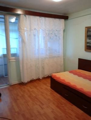 Apartament cu 3 camere, Micro 16 - complex Siret - imagine 2