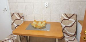 Apartament etaj 1,zona centrala - imagine 3