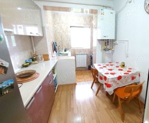 Apartament cu 2 camere, Micro 16 - etaj intermediar - imagine 8