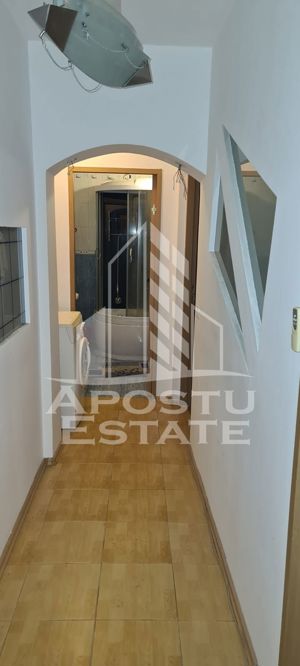 Apartament cu 3 camere, centrala proprie, zona Balcescu - imagine 10