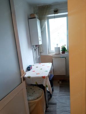 Vând apartament micro 6. - imagine 2