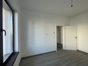 Duplex despartit prin garaj - 5 camere - Superpozitie - Mosnita Noua - imagine 19