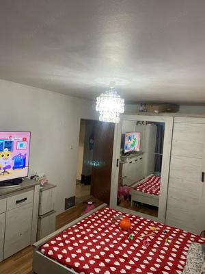 Apartament cu 3 camere în Calea Girocului decomandat - imagine 2