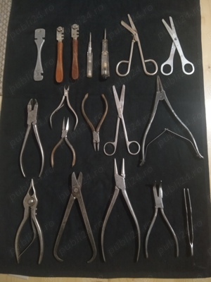 Se vinde tot ce se vede...scule ..accesorii etc