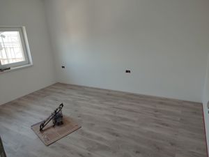 Sacalaz, 1/2 Duplex P+M 4 Camere,2 Bai,Terasa Acoperita - imagine 8