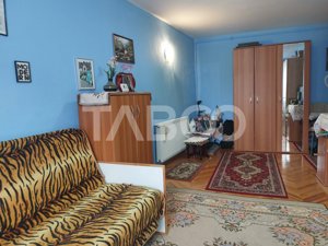 Apartament de vanzare la casa 138 mp 4 camere pivnita garaj Cisnadie - imagine 18