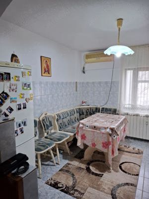 Închiriez apartament cu 2 camere decomandat - imagine 6