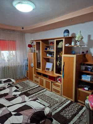 Închiriez apartament cu 2 camere, zona IIRUC