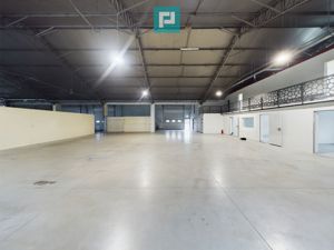 Hală cu birouri și platformă betonată de 2.500 mp - imagine 2