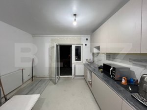 Apartament renovat cu 3 camere, 75 mp, etaj 4/4,  în Carpați 2 - imagine 6