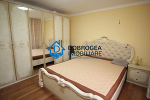 ZONA CENTRALA-CASA 2 CAMERE ,64 MP, TEREN 272MP, DESCHIDERE 14 ML. - imagine 4