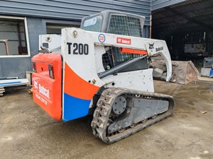 Bobcat T200 Mini incarcator   - imagine 3