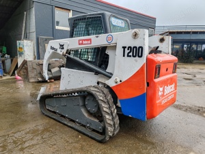 Bobcat T200 Mini incarcator   - imagine 4