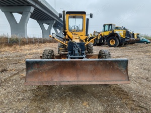 Greder Fiat Allis Chalmers cu lama in fata  - imagine 2