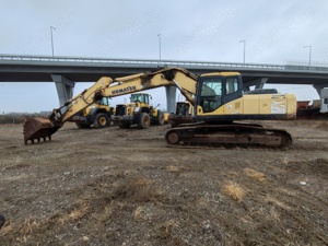 Excavator Komatsu PC 240 LC-7k  - imagine 4