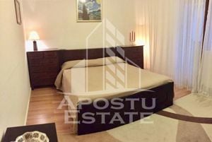 Apartament o camera, balcon si bucatarie inchisa, centrala proprie