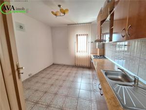 Apartament 2 camere decomandat ,nemobilata, zona Mioritei - imagine 6