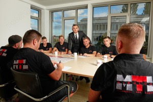 Companie cu peste 350 de angajați majoritatea romani, cautam soferi - curieri pentru Germania! - imagine 2