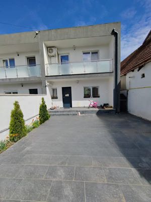 Oferim spre vanzare duplex 5 camere, Zona Aradului, Timisoara